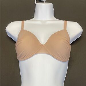 Hanro Smooth Illusion Bra 32D Nude Beige Underwire T Shirt Bra NWT